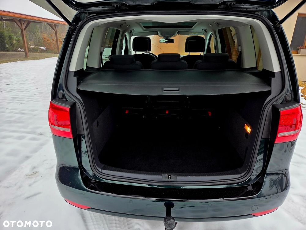 Volkswagen Touran 2.0 TDI DPF Highline DSG - 11