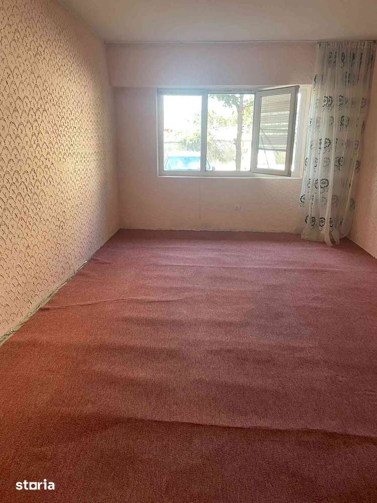 Apartament 2 camere, curte și beci, Mangalia — fotografia 3