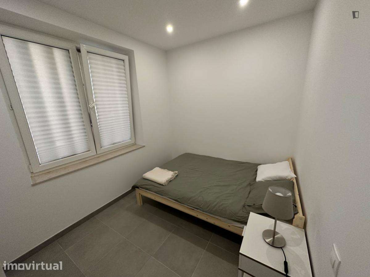 Apartamento com 1 quartos - localizado em Campolide Lisbon - Grande imagem: 3/11