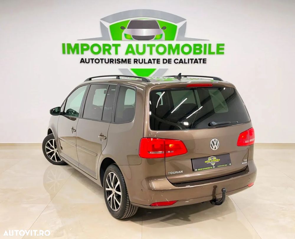 Volkswagen Touran 1.6 TDI DPF BlueMotion Technology Highline - 13