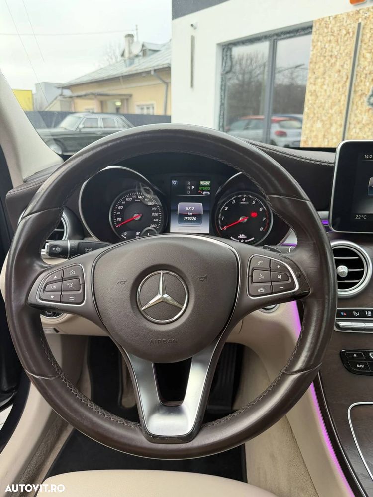 Mercedes-Benz C - 10