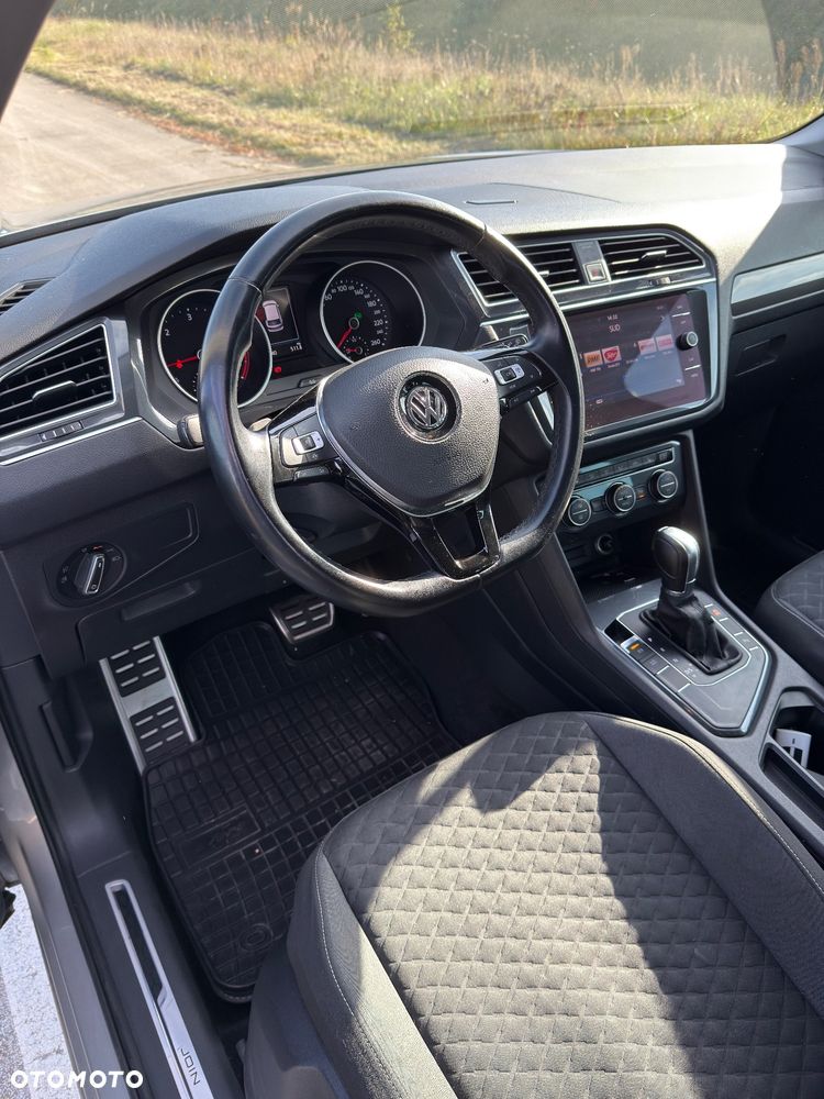 Volkswagen Tiguan - 5