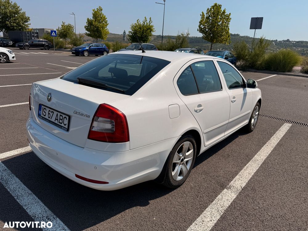 Skoda Octavia 1.6 TDI ELEGANCE DSG - 5