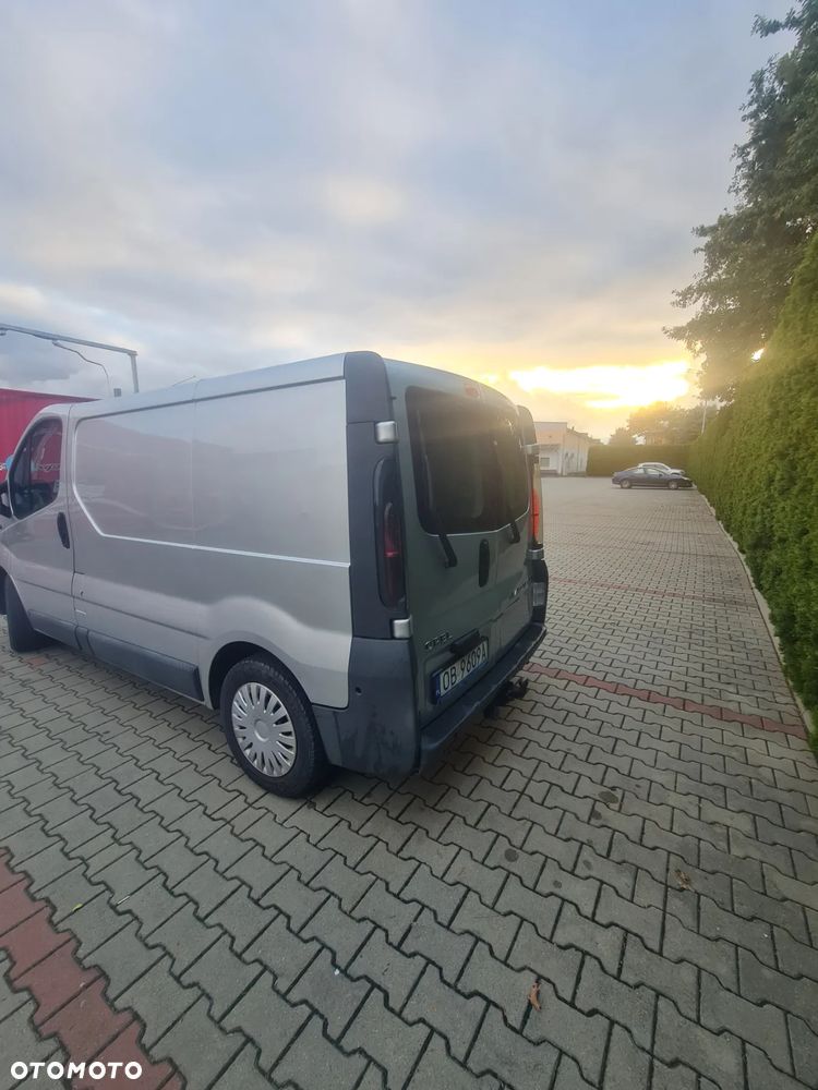 Opel Vivaro - 14