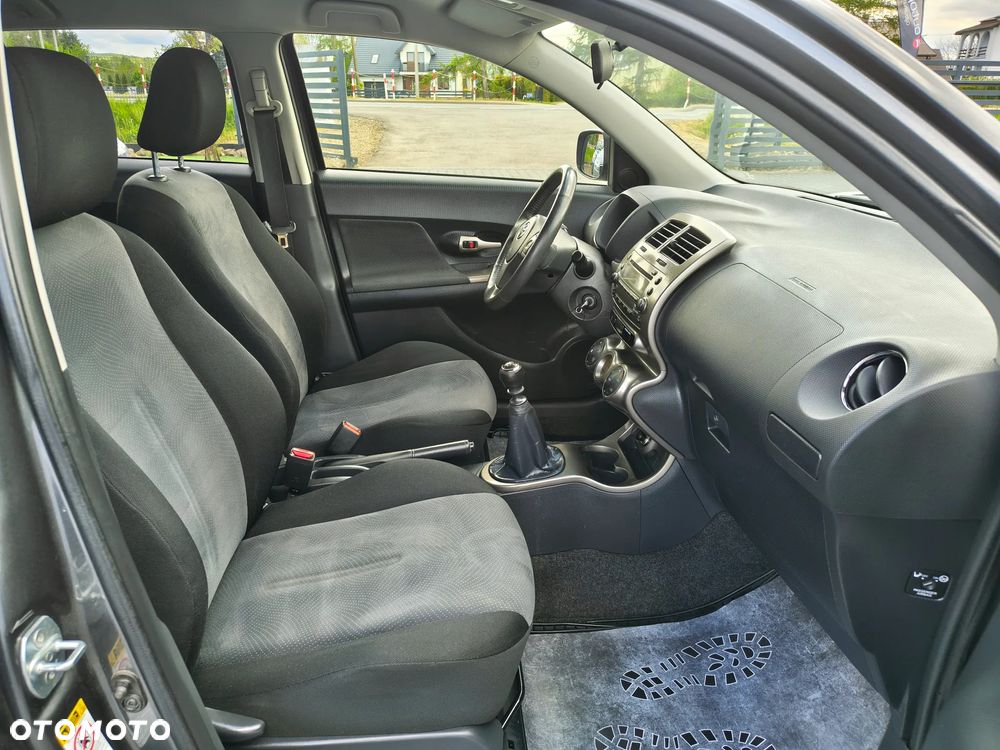 Toyota Urban Cruiser 1.4 D-4D 4x4 - 17