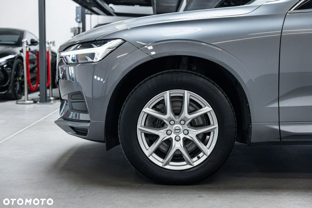 Volvo XC 60 B4 D AWD Geartronic Momentum - 21