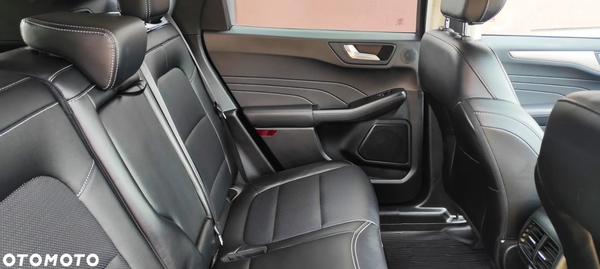 Ford Kuga 2.5 Duratec PHEV TITANIUM - 34