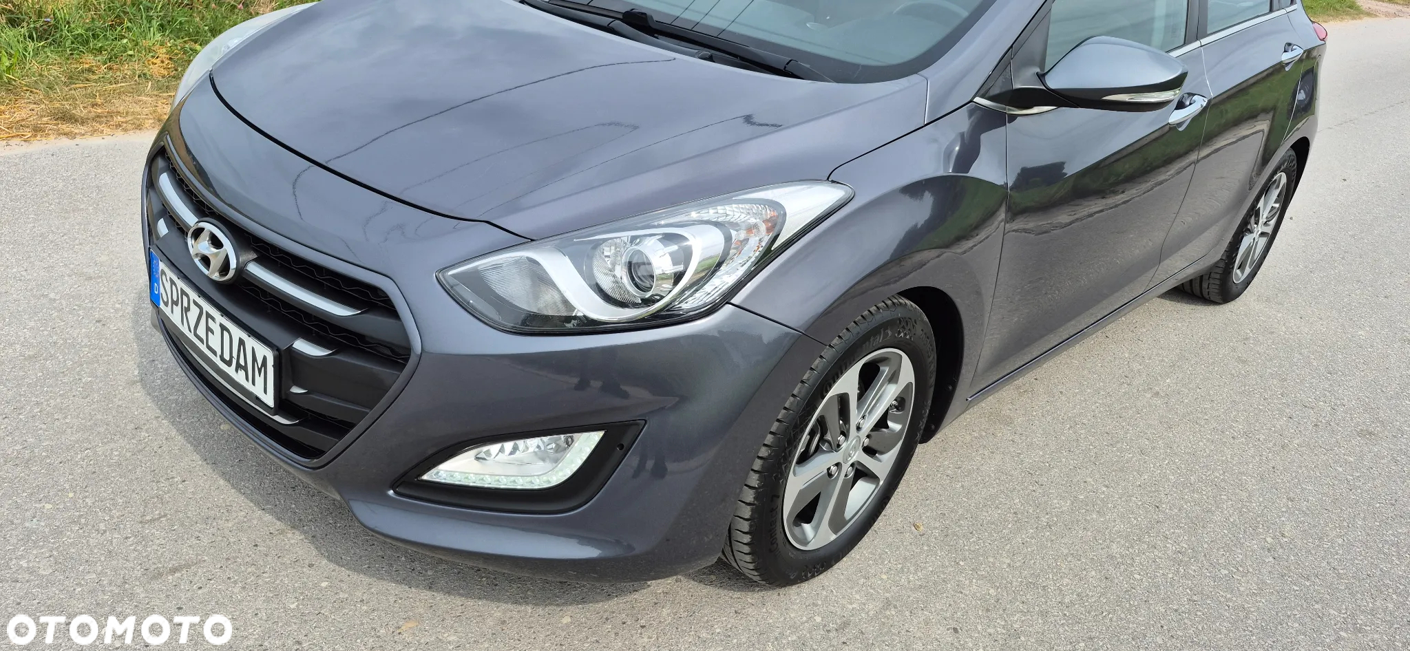 Hyundai i30 1.4 YES - 10