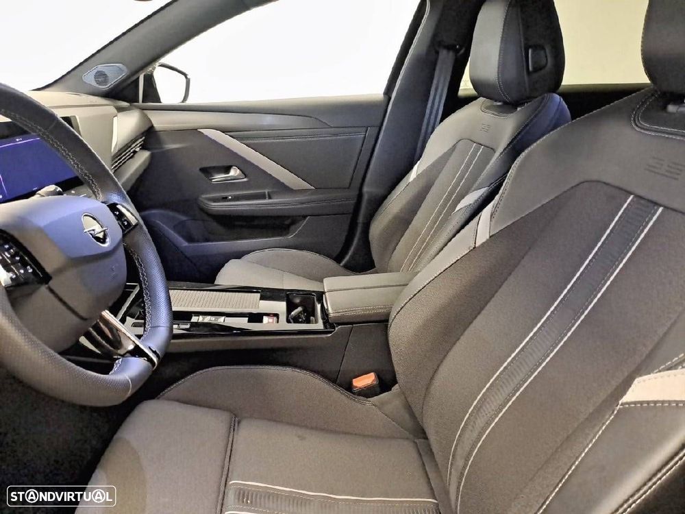 Opel Astra 1.2 T GS Aut. - 9