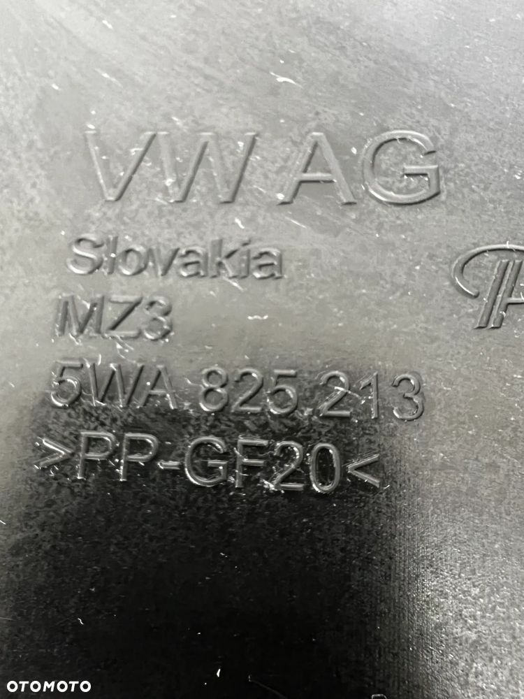 AUDI A3 8Y 5WA825213 Osłona podwozia tył cała 2023R - 3