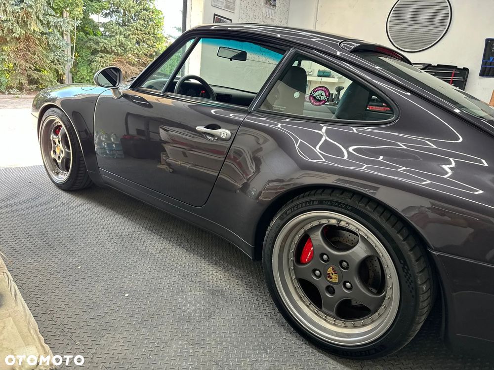 Porsche 911 Carrera - 6