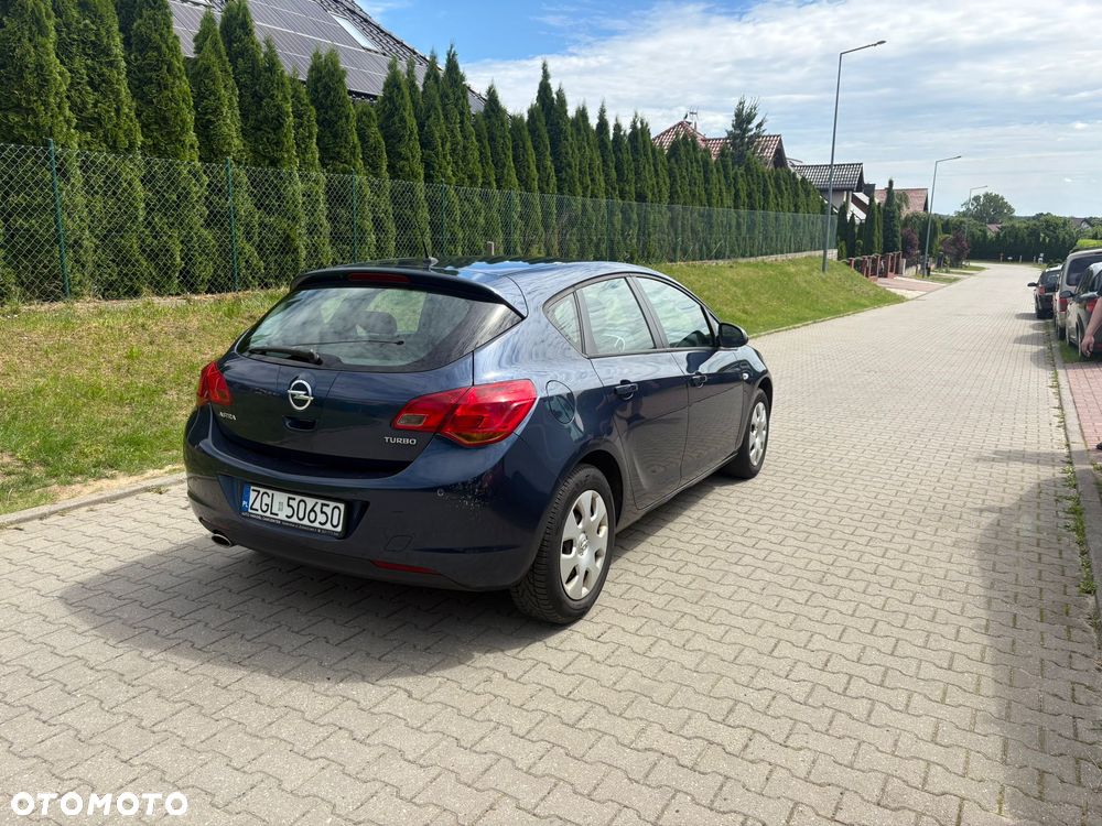 Opel Astra 1.4 T Enjoy - 9