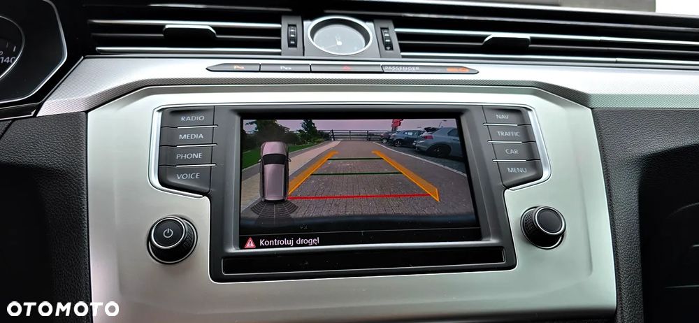 Volkswagen Passat 2.0 TDI BMT Highline DSG - 9