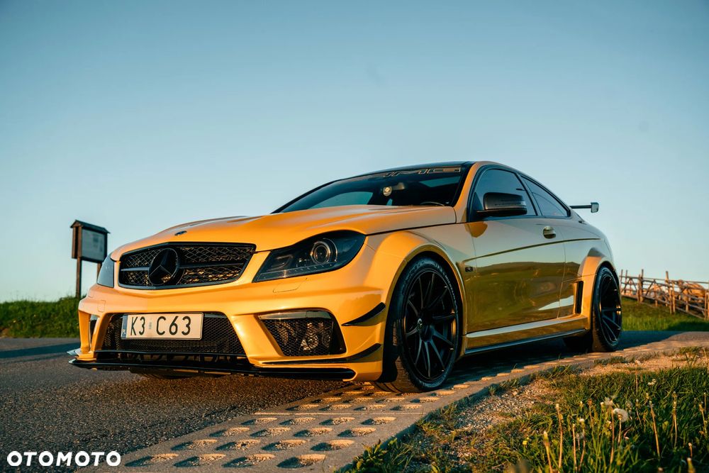 Mercedes-Benz Klasa C 63 AMG - 2