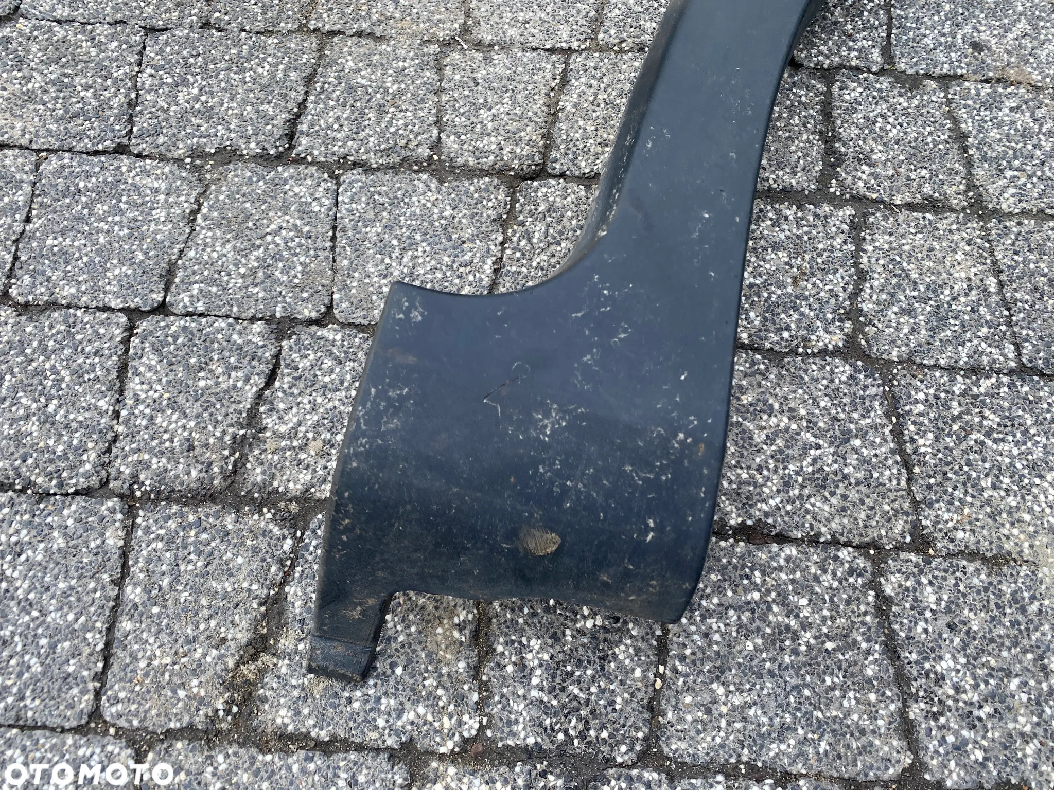 NAKŁADA LISTWA BŁOTNIKA TYLNA LEWA PEUGEOT RIFTER 9816469177 - 2