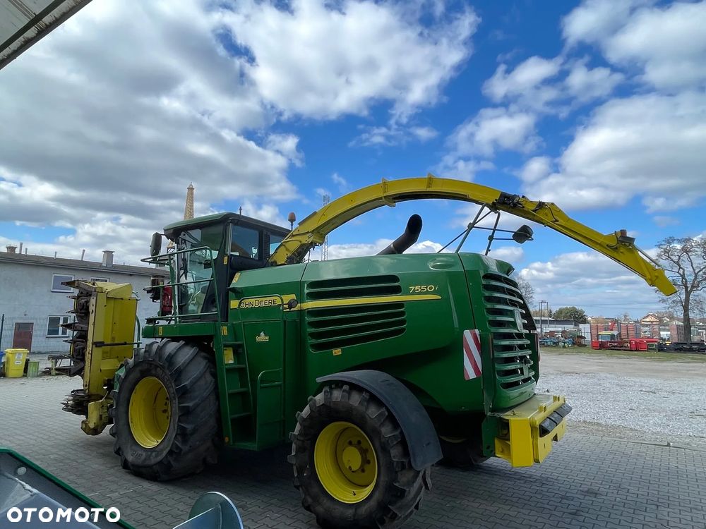 John Deere 7550 - 24