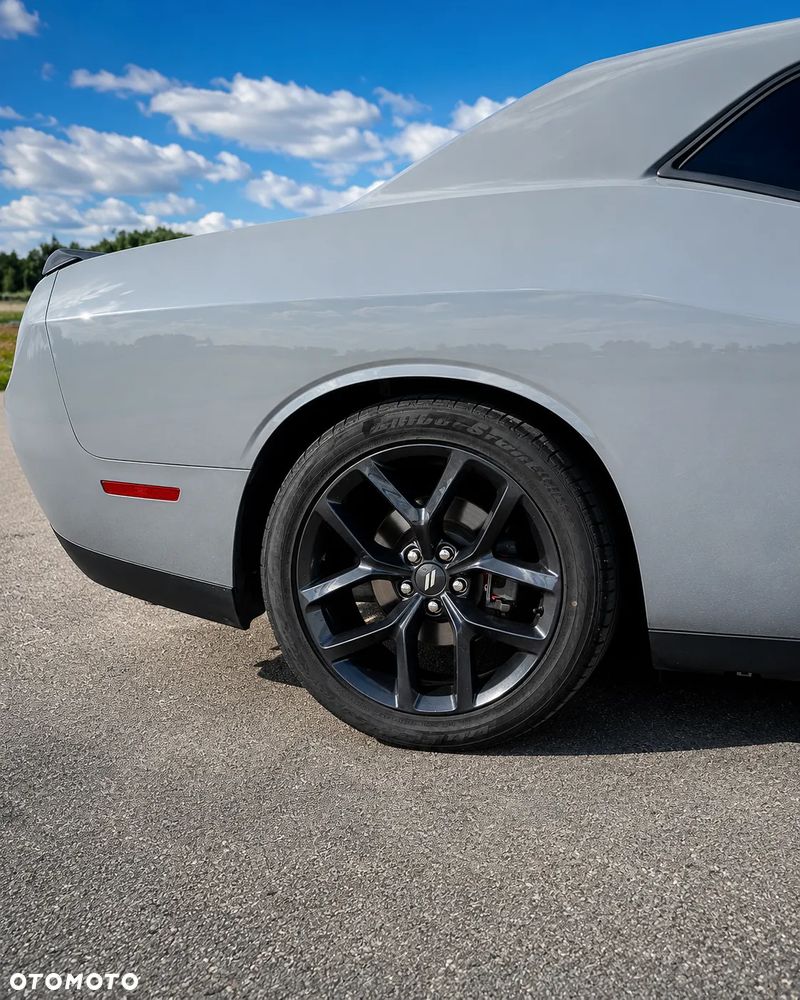 Dodge Challenger 5.7 R/T - 7