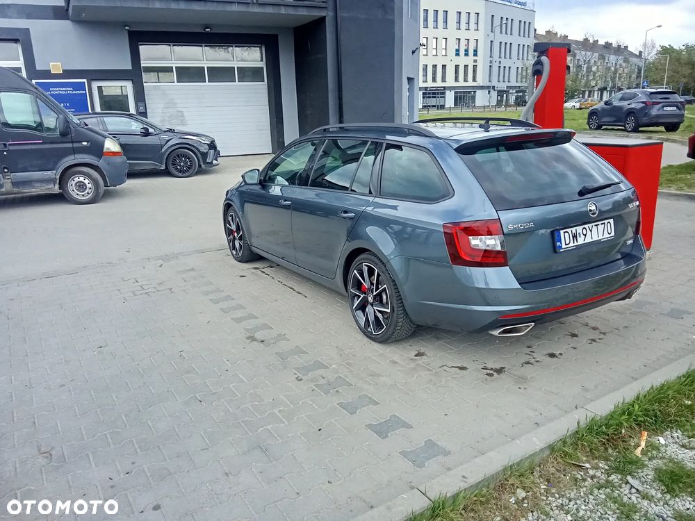 Skoda Octavia 2.0 TSI RS 245 DSG - 6