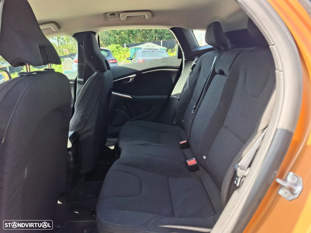 Volvo V40 1.6 D2 Volvo Ocean Race - 17