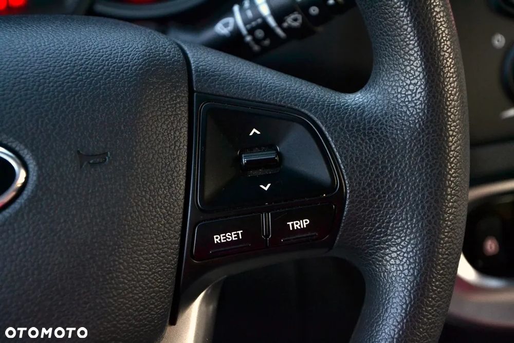 Kia Rio 1.4 Dream-Team Edition - 28