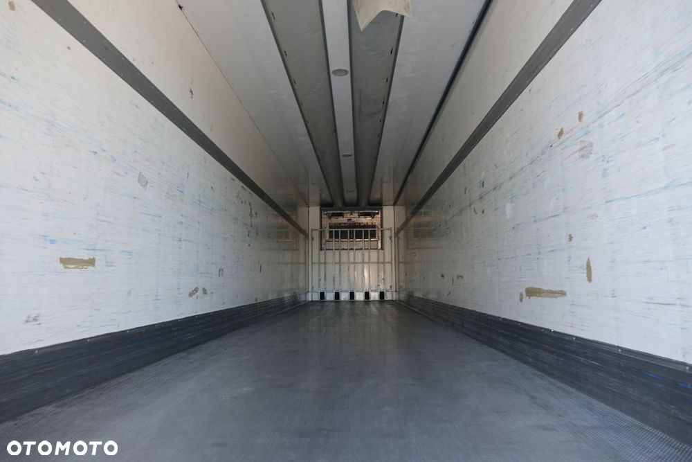 Chereau CHŁODNIA / CARRIER VECTOR / OSIE BPW / OŚ PODNOSZONA / KOSZ I KOŁO ZAPASOWE  / - 25