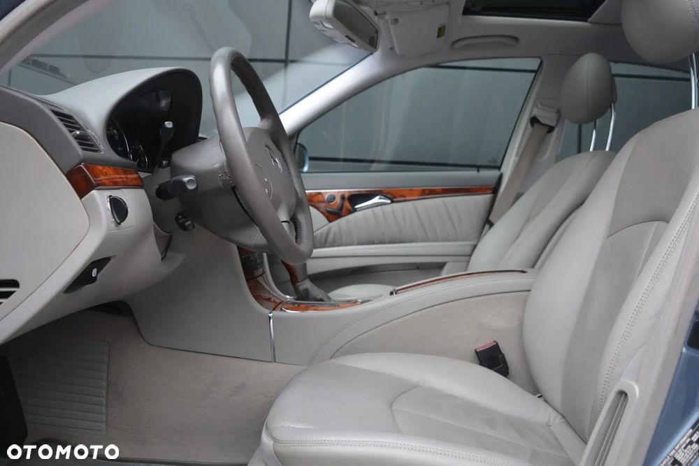 Mercedes-Benz Klasa E 500 Elegance - 13