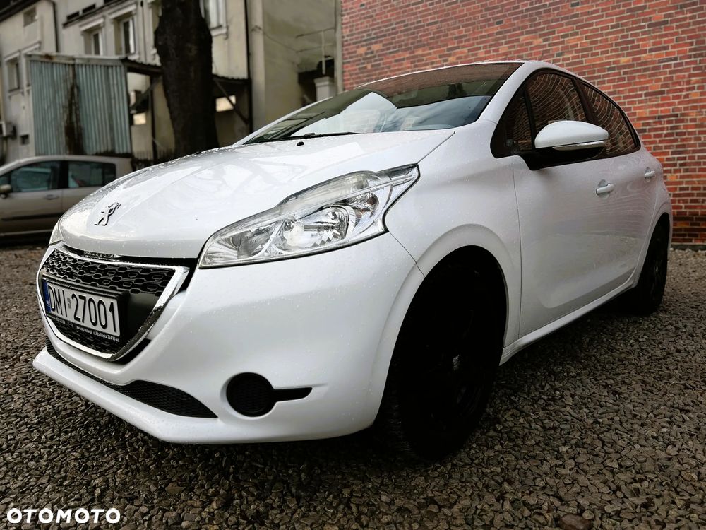 Peugeot 208 - 29