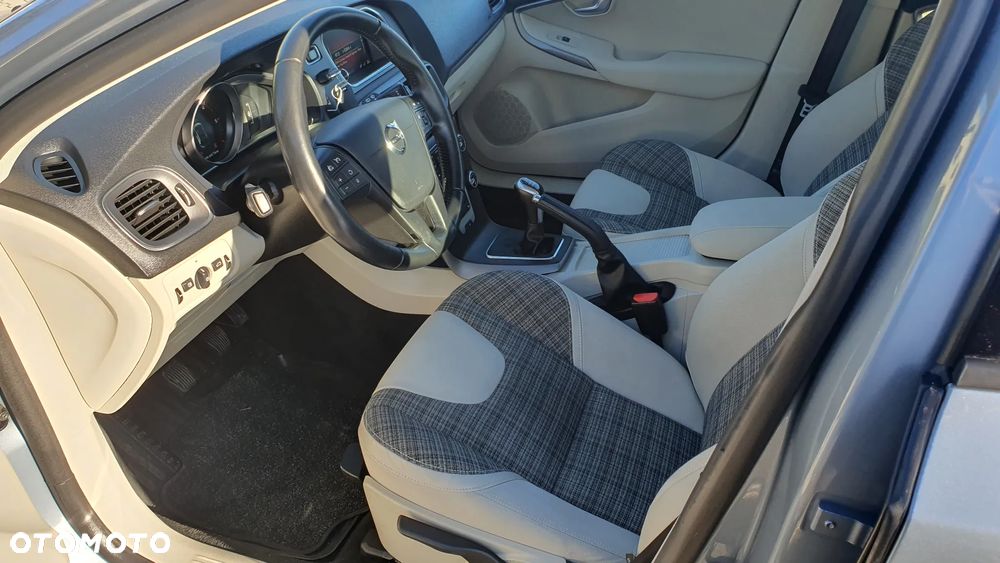 Volvo V40 D2 Drive-E Kinetic - 12