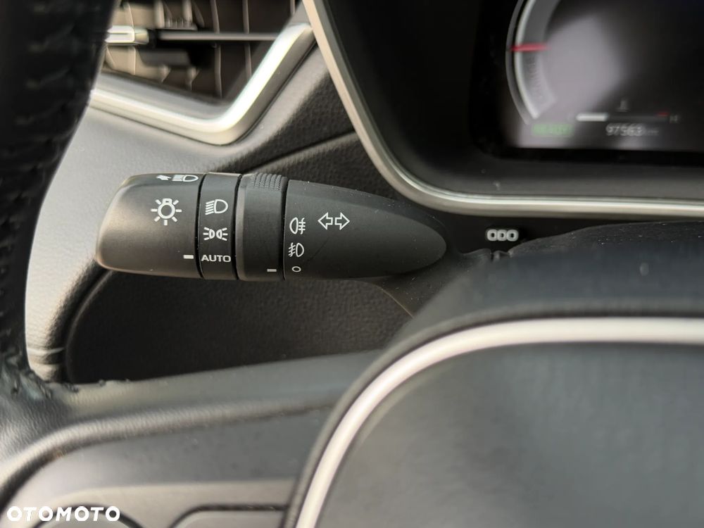 Toyota Corolla Cross 2.0 Hybrid Comfort - 29