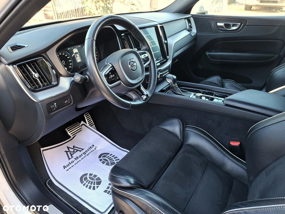 Volvo XC 60 D4 AWD Geartronic RDesign - 15
