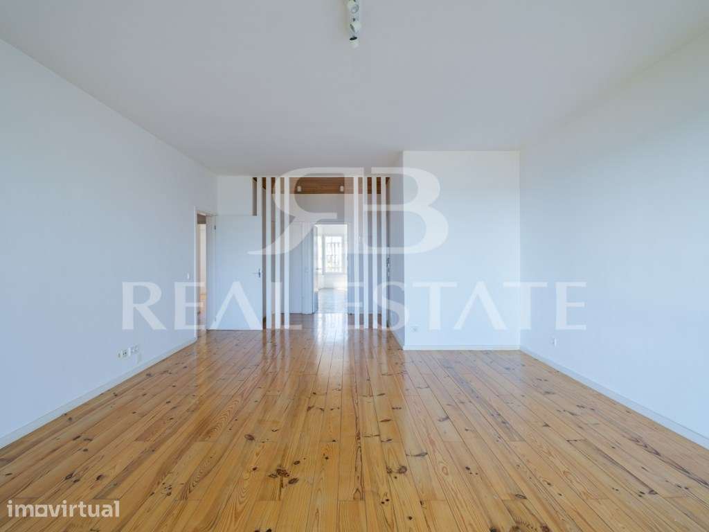 T2 com VISTA + TERRAÇO + 1 GARAGEM + Arrecadação no Alto da Barra -... - Grande imagem: 3/23