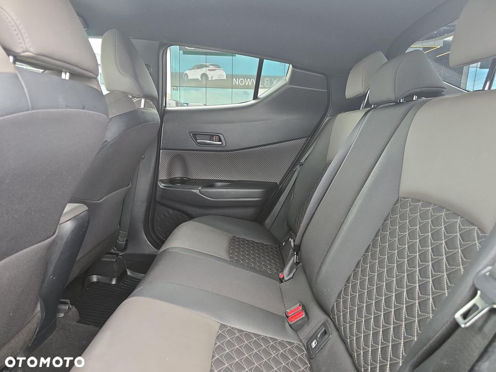 Toyota C-HR 2.0 Hybrid Executive - 14