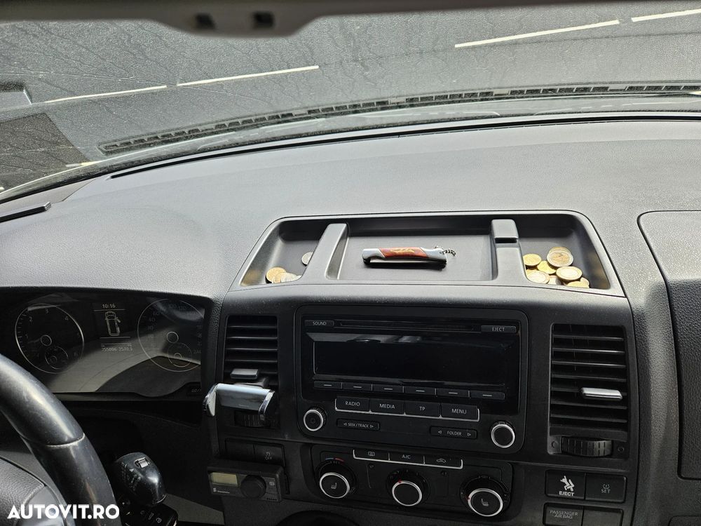 Volkswagen Caravelle - 29