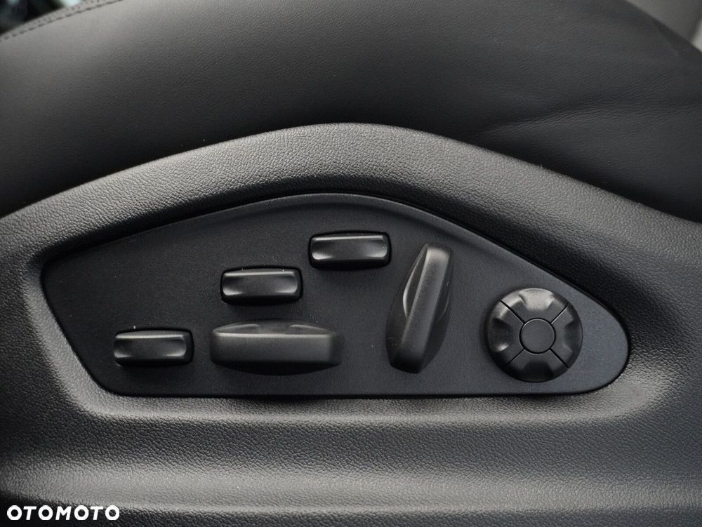 Porsche Cayenne E-Hybrid PHEV Black Edition - 24