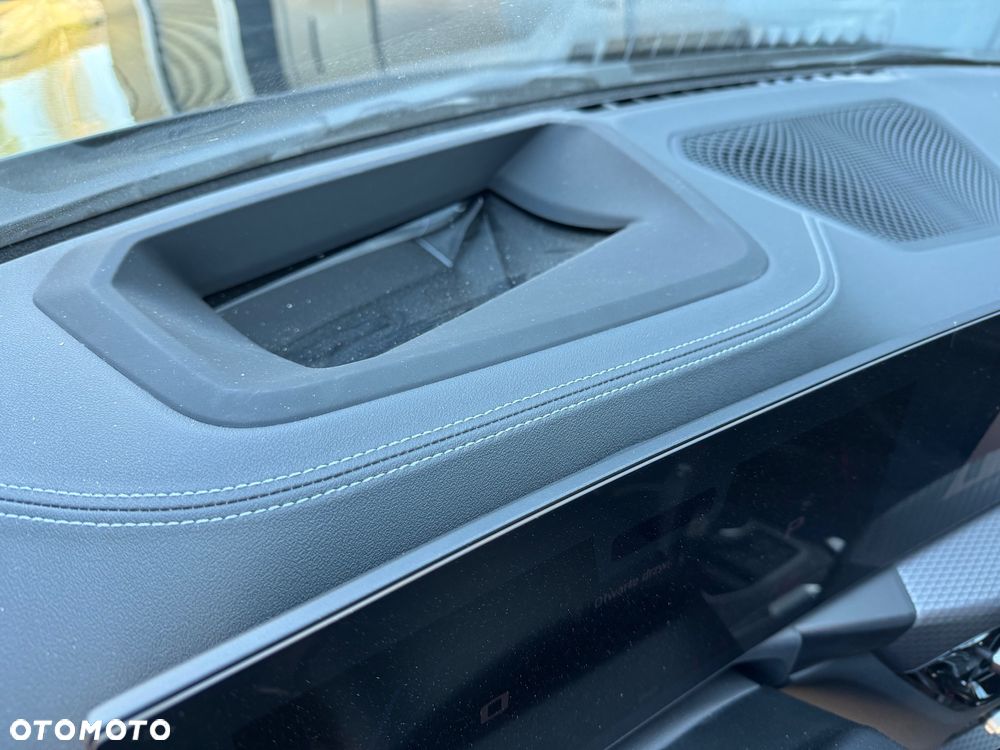 BMW M3 Competition M xDrive - 33