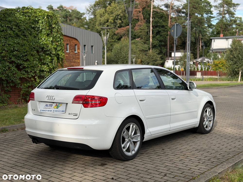Audi A3 Sportback 2.0 TDI DPF quattro Attraction - 5
