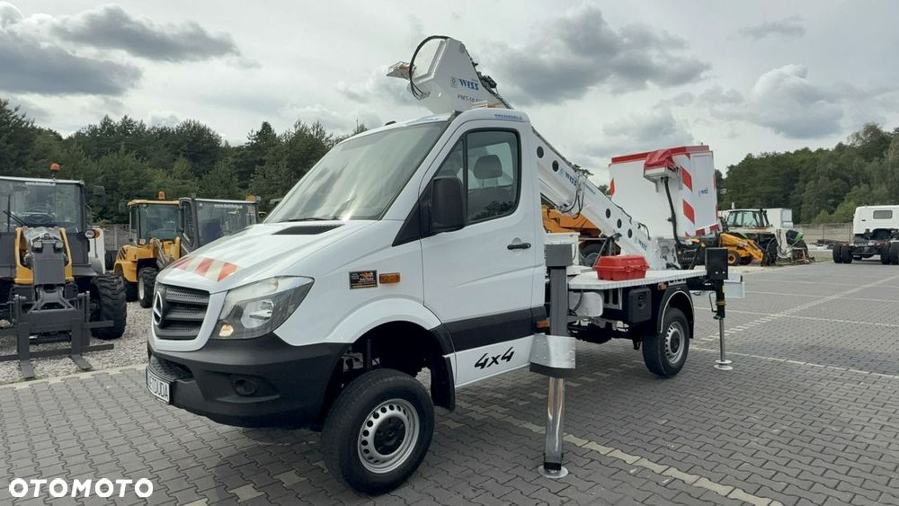 Mercedes-Benz Sprinter - 28