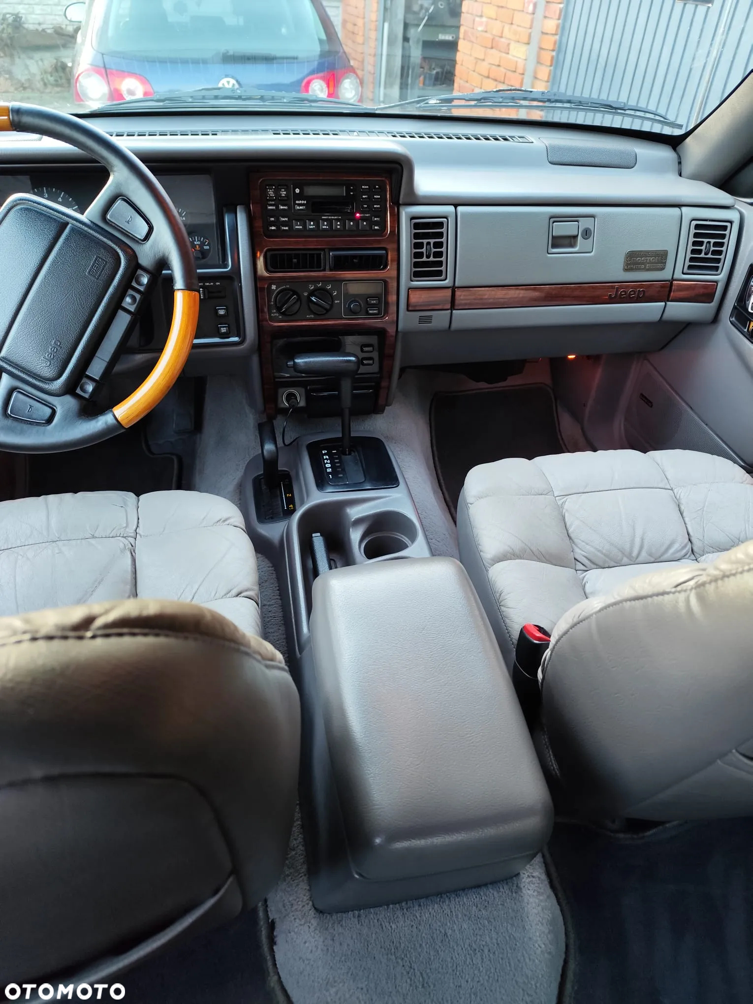 Jeep Grand Cherokee 5.2 Limited - 28