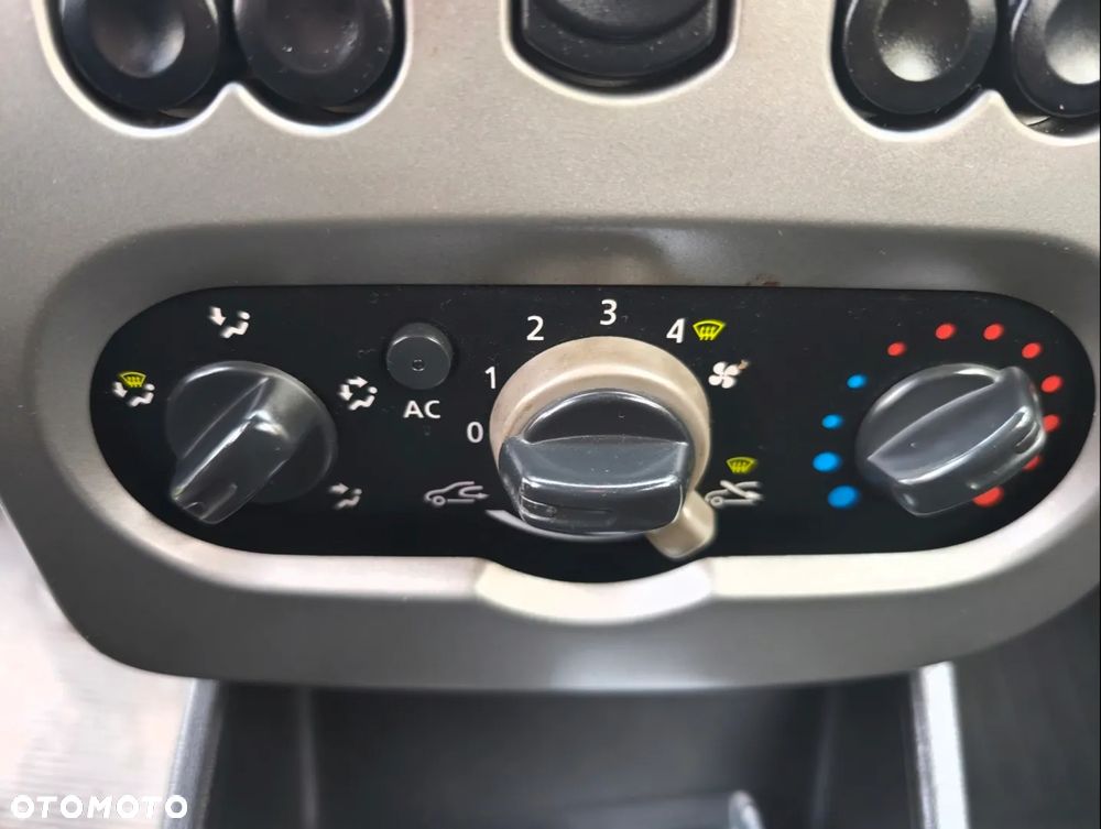 Dacia Sandero Stepway 1.5 dCi - 9
