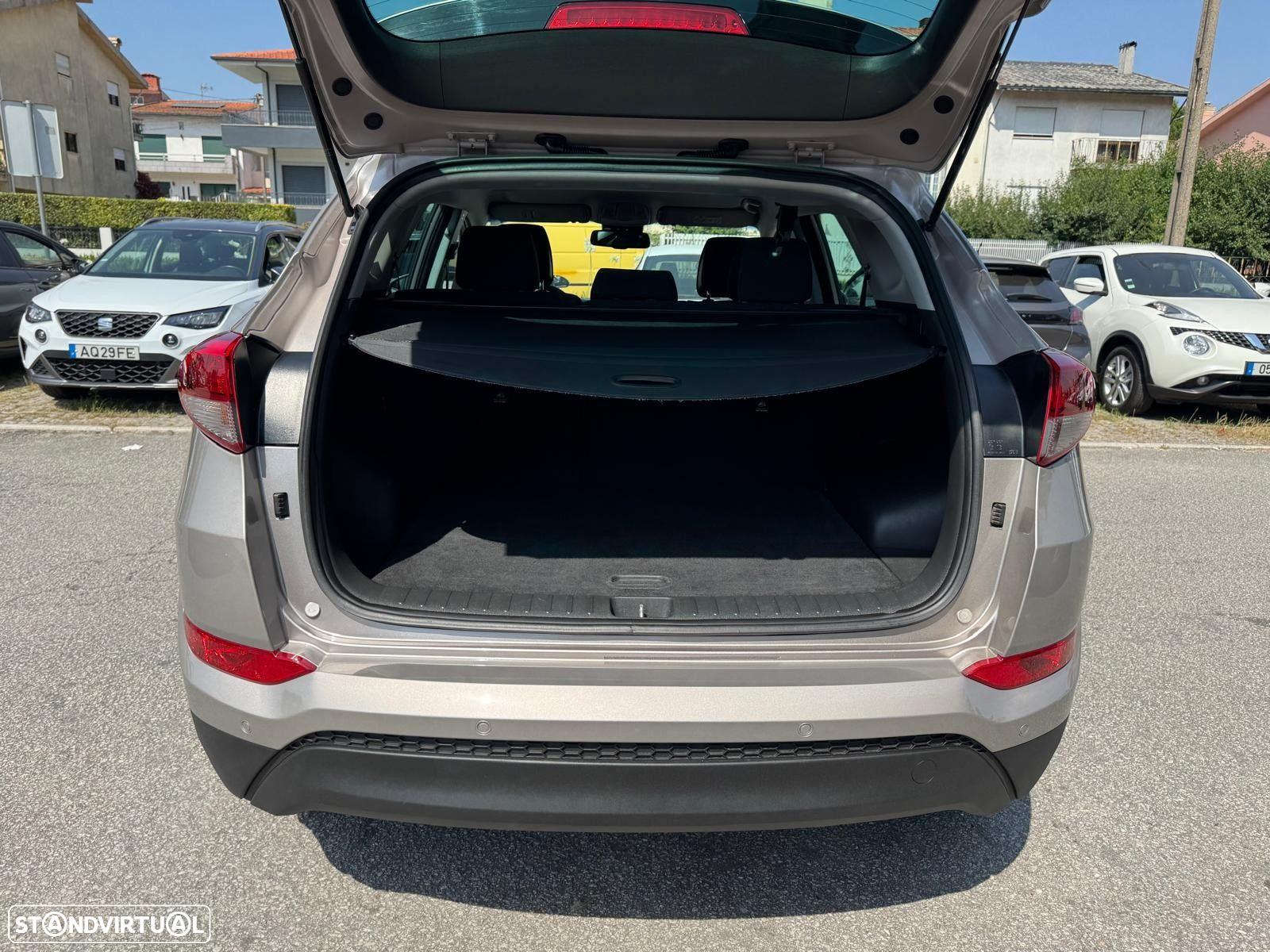 Hyundai Tucson 1.7 CRDi Creative Plus - 14