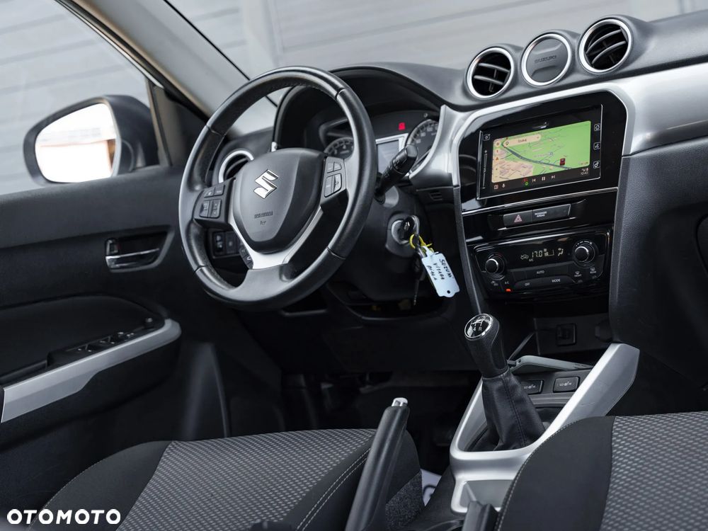 Suzuki Vitara 1.6 XLED 2WD - 19