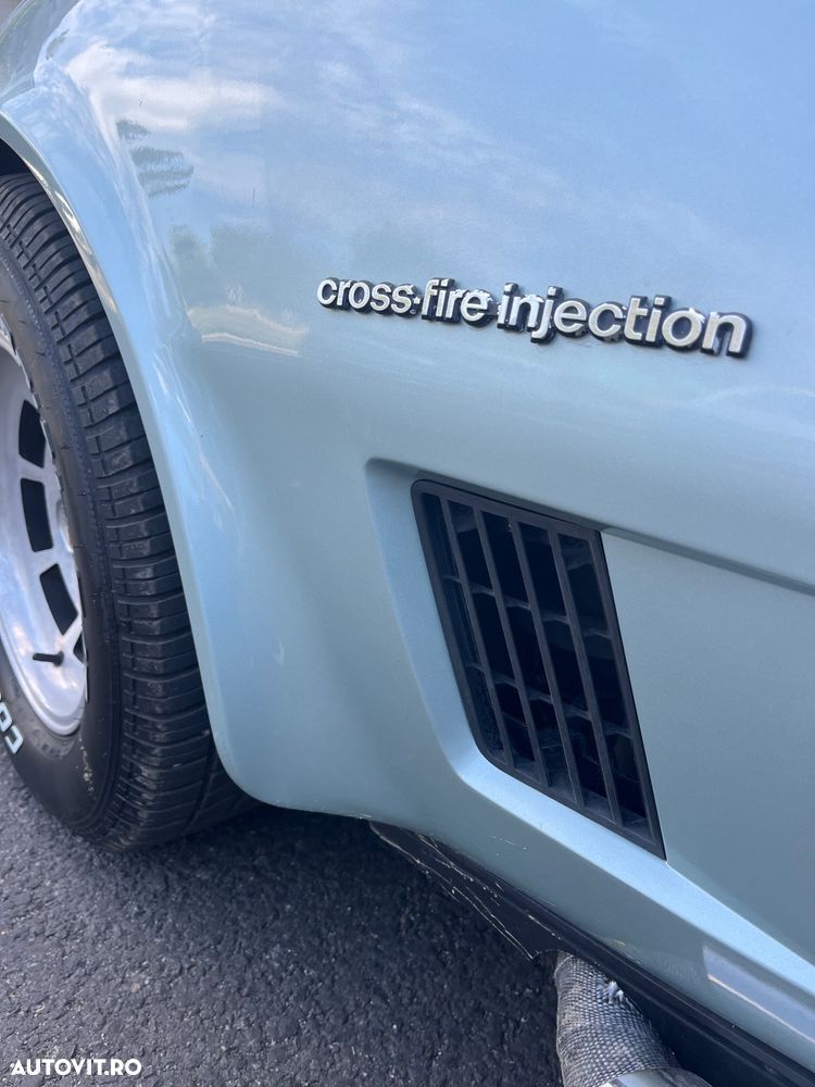 Chevrolet Corvette - 13