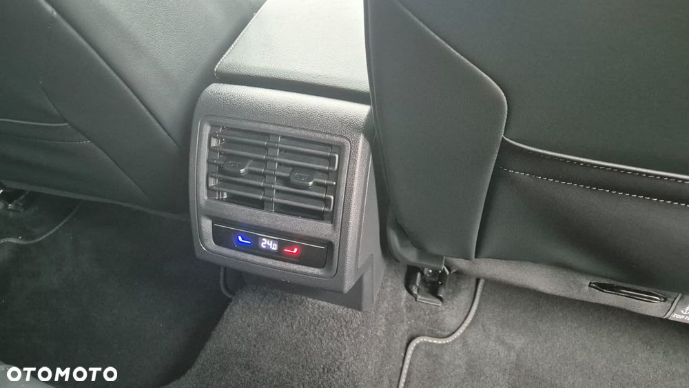 Volkswagen Golf - 17