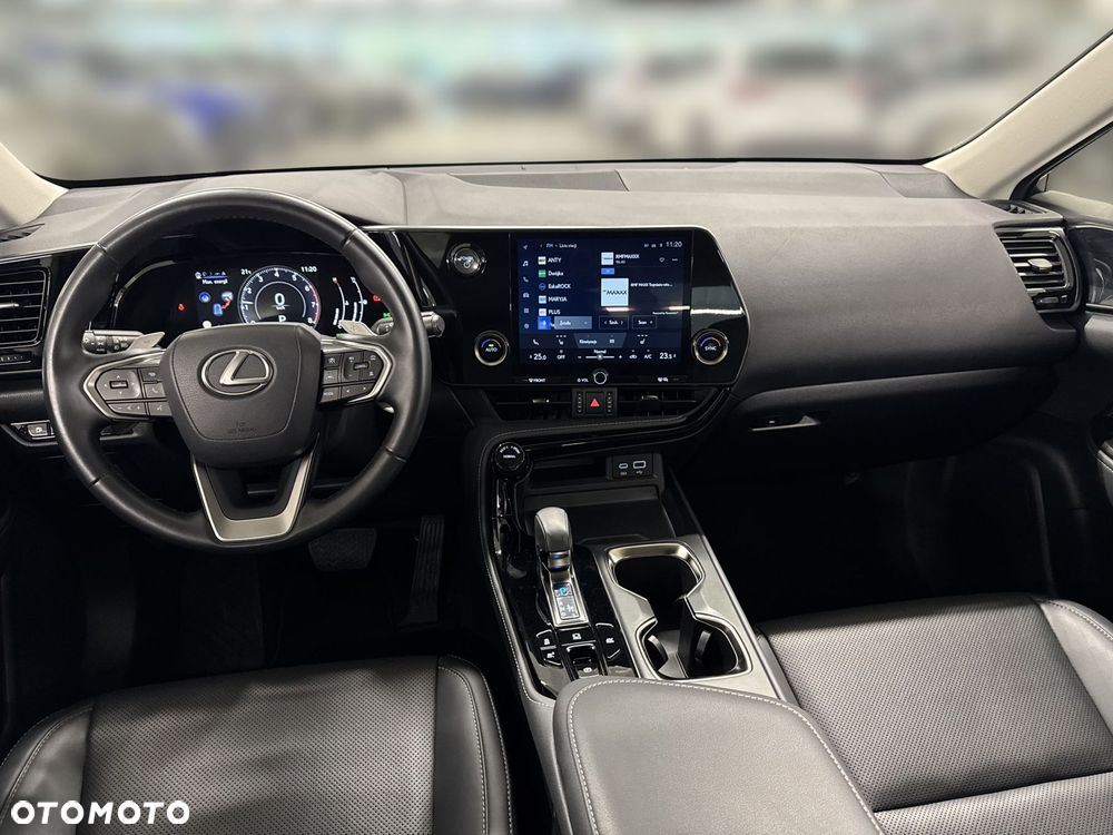 Lexus NX 350h Business AWD - 25