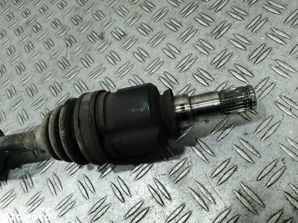 PÓŁOŚ PRAWA PRZÓD TOYOTA YARIS I LIFT 1.0 - 2