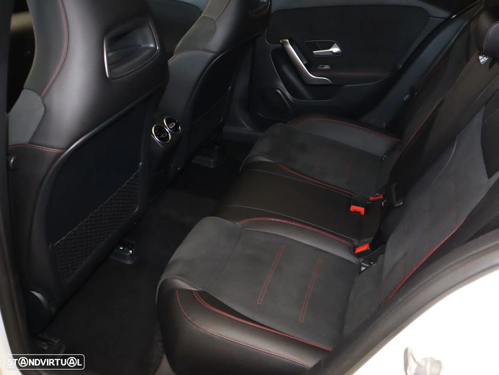Mercedes-Benz A 180 d 7G-DCT AMG Line - 14