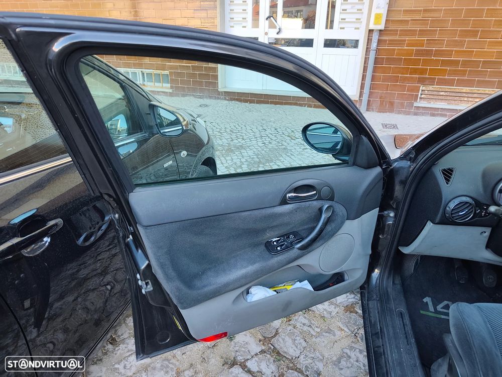 Alfa Romeo 147 1.9 JTD 16V Progression - 6