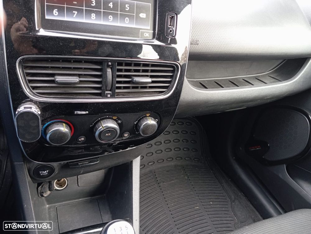 Renault Clio 1.5 dCi Zen - 11