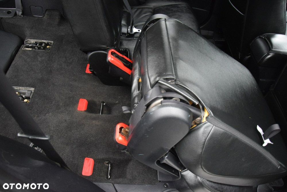 Mitsubishi Outlander 2.0 DI-D 4WD Inform - 18