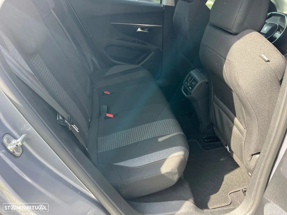 Peugeot 3008 1.5 BlueHDi Active Pack - 24